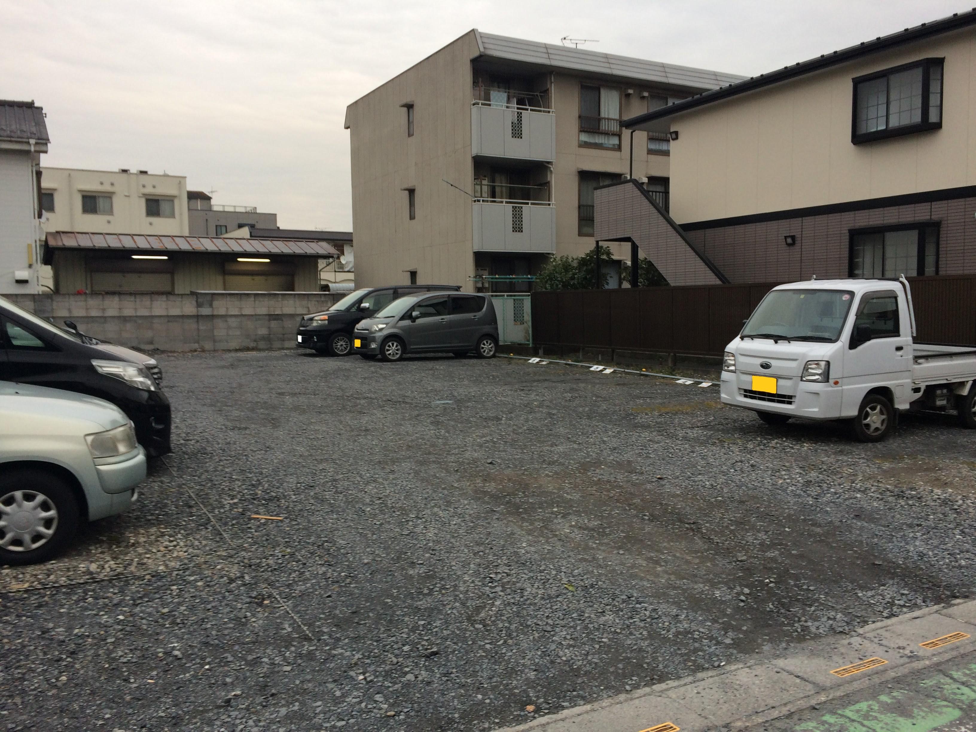 レオパーキングの外観・駐車場イメージ1枚目