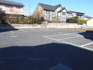 アラモードⅡ(31604)の外観・駐車場イメージ1枚目