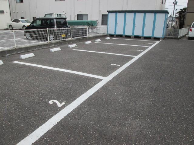 ドリーム(13722)の外観・駐車場イメージ1枚目