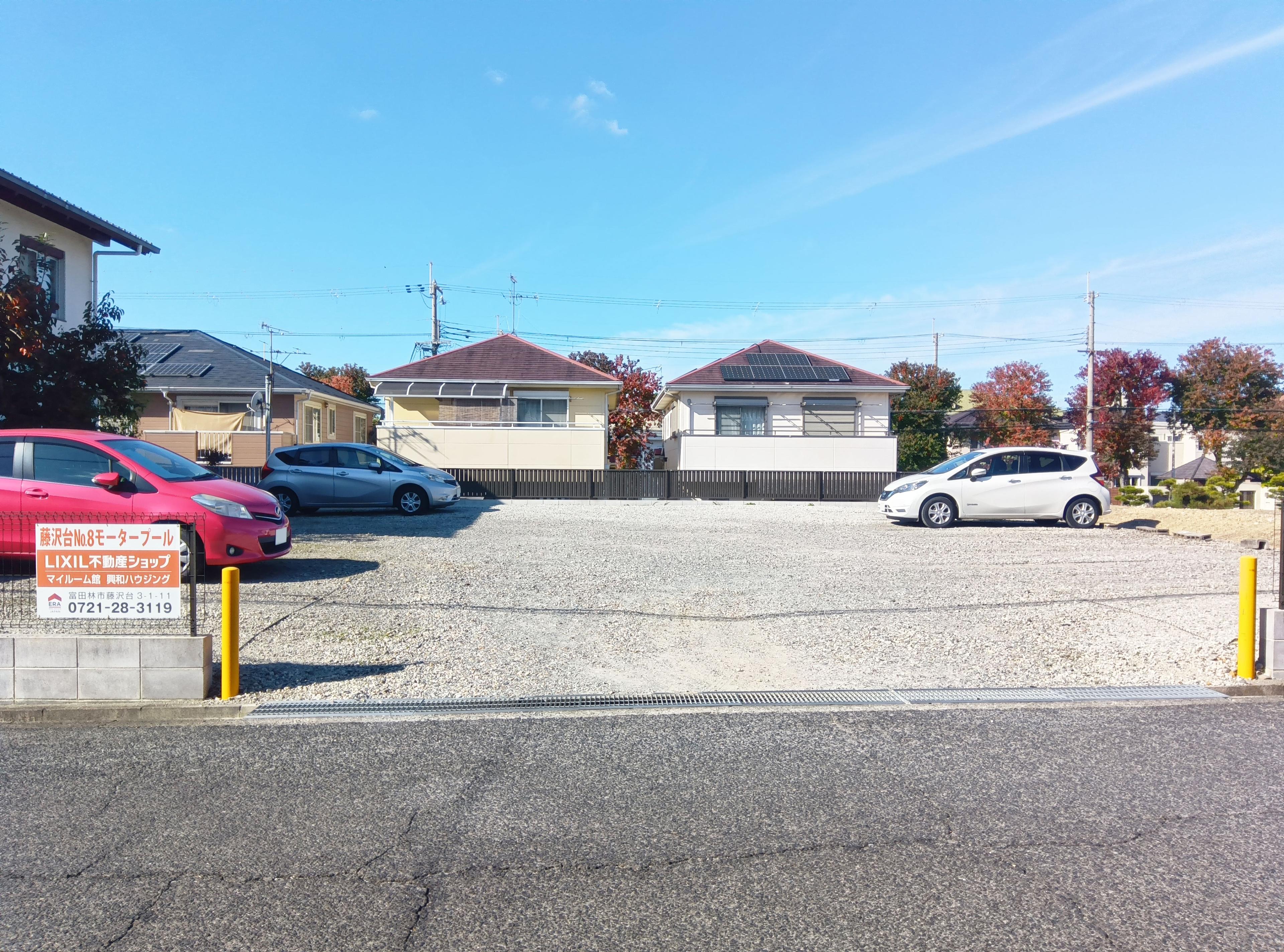 藤沢台№8モータープールの外観・駐車場イメージ1枚目