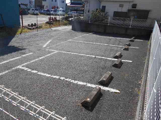 総和(23798)の外観・駐車場イメージ1枚目