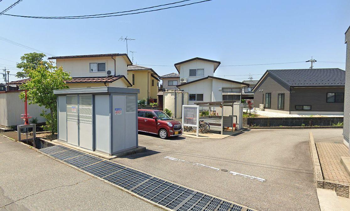 ジュネス(31698)の外観・駐車場イメージ1枚目