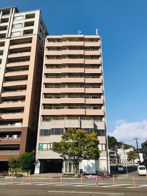 アクティブビルKARATO立体駐車場の外観・駐車場イメージ1枚目