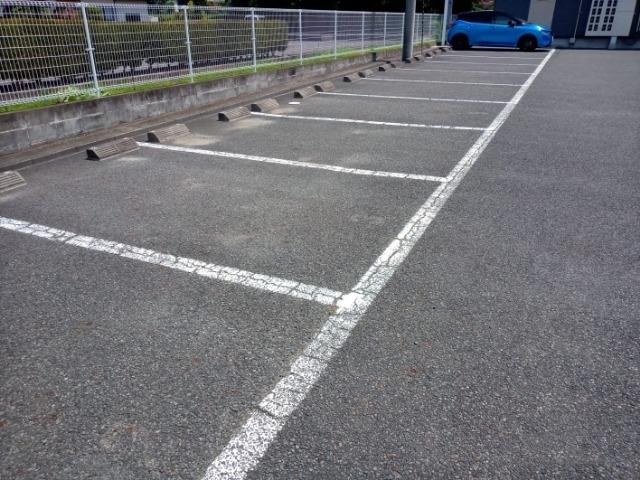 メゾン白河(30797)の外観・駐車場イメージ1枚目