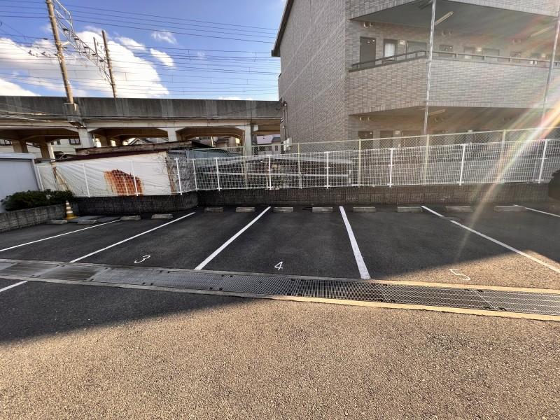 マエダ(18075)の外観・駐車場イメージ1枚目