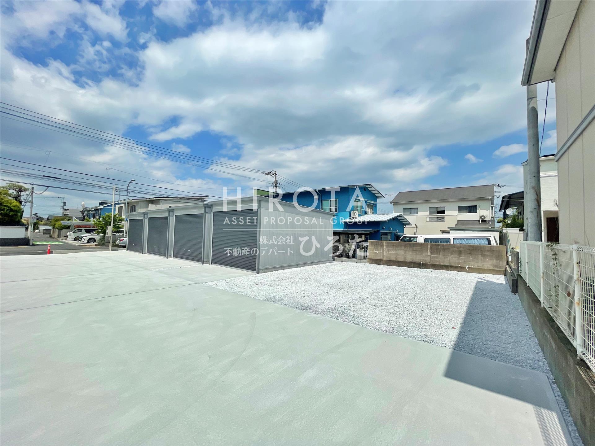 ジョイフル引野1丁目ガレージの外観・駐車場イメージ2枚目