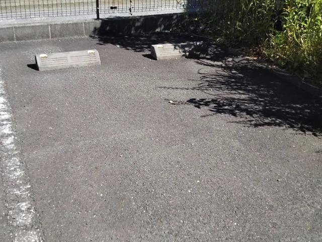 リブェール(30197)の外観・駐車場イメージ1枚目