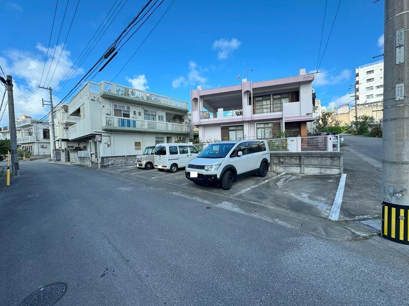 玉城パーキングの外観・駐車場イメージ2枚目