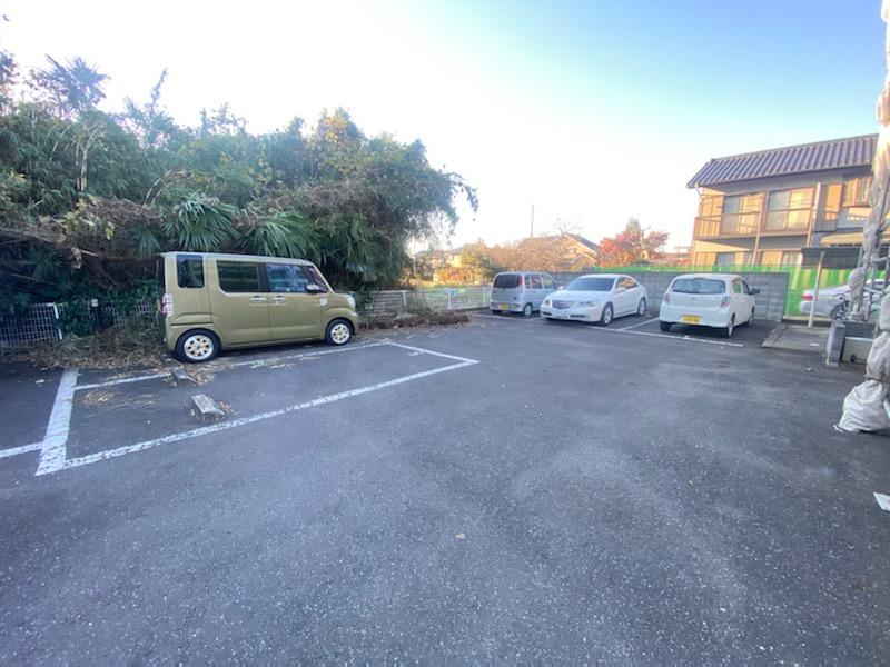 若葉A(15796)の外観・駐車場イメージ1枚目