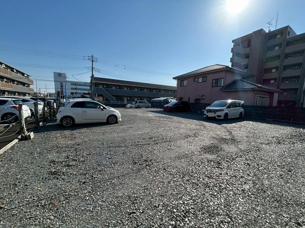 元吉田パーキングの外観・駐車場イメージ2枚目