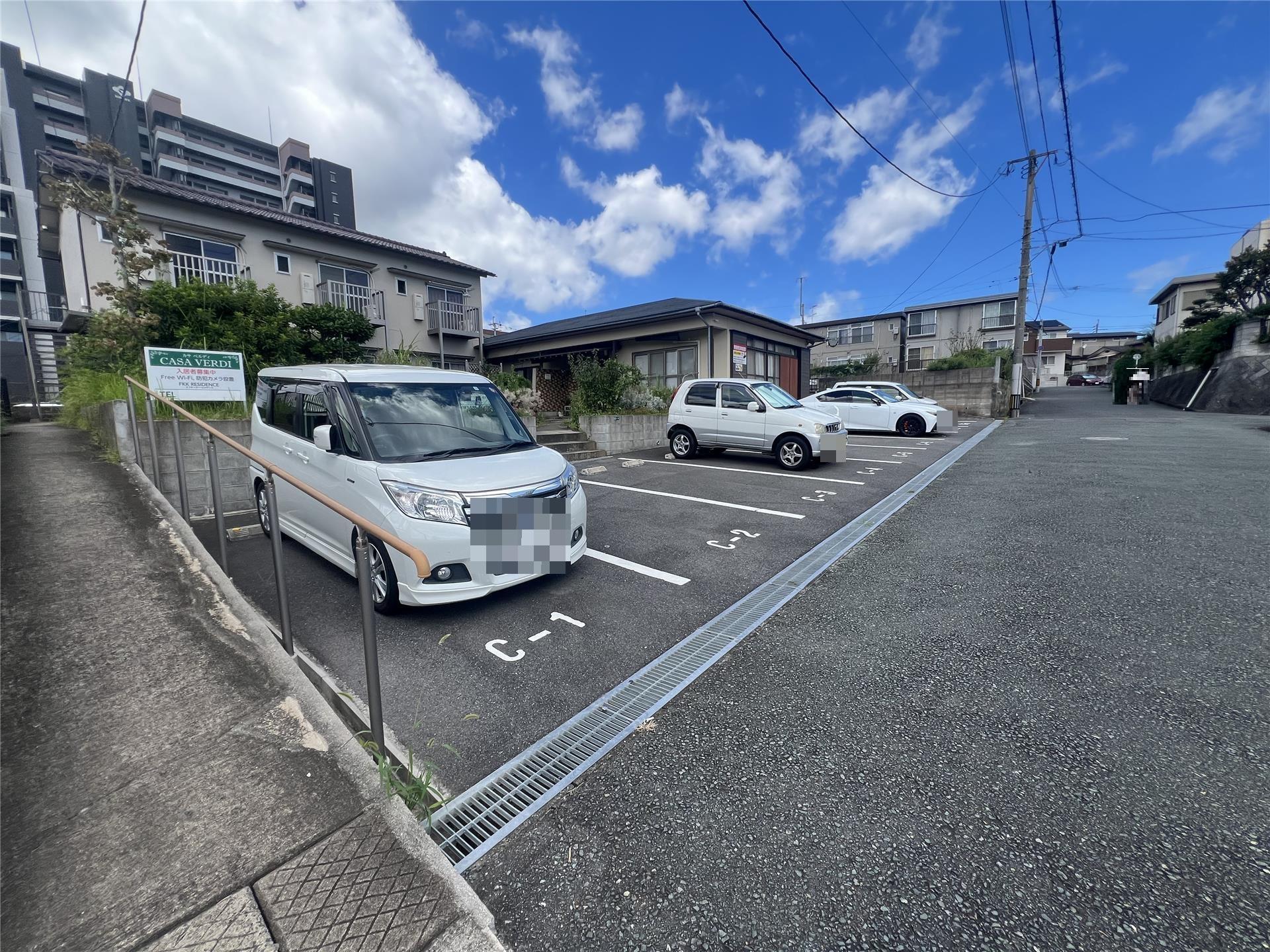 FKKレジデンス駐車場Cの外観・駐車場イメージ2枚目