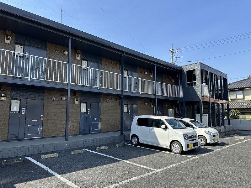 エスポワール(28139)の外観・駐車場イメージ1枚目