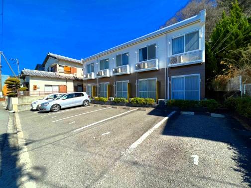 名草山(22396)の外観・駐車場イメージ1枚目