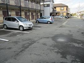 YK(29380)の外観・駐車場イメージ1枚目