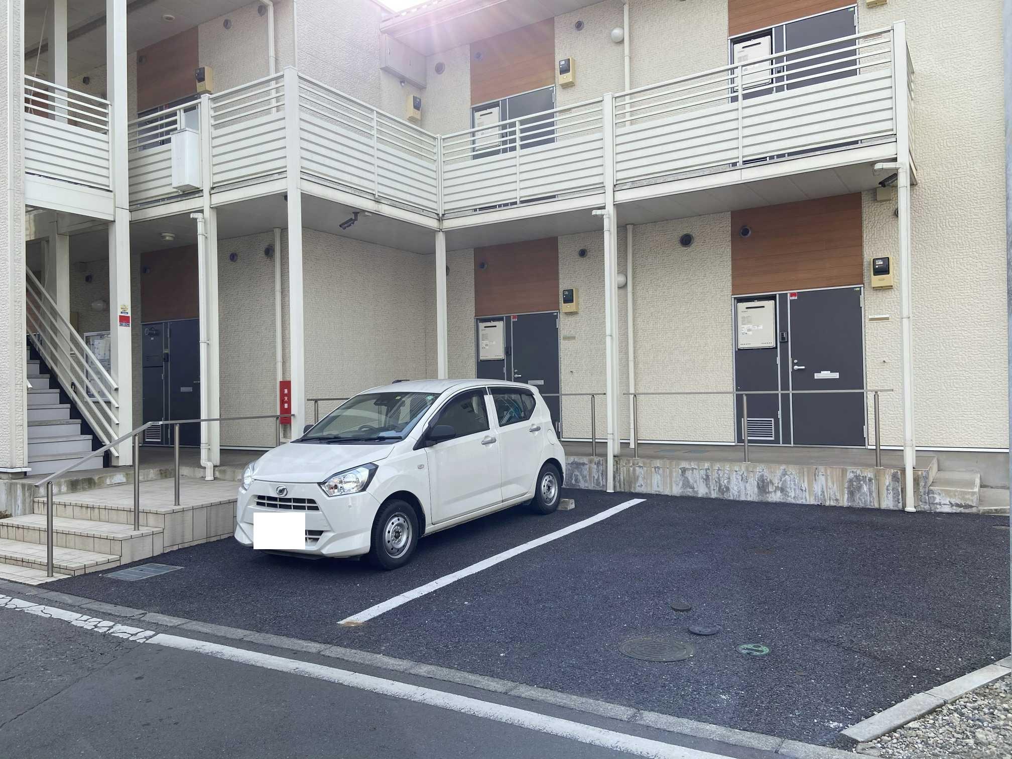 レオスクエア(54842)の外観・駐車場イメージ1枚目