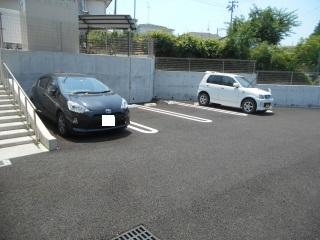 留ヶ谷B(55158)の外観・駐車場イメージ1枚目