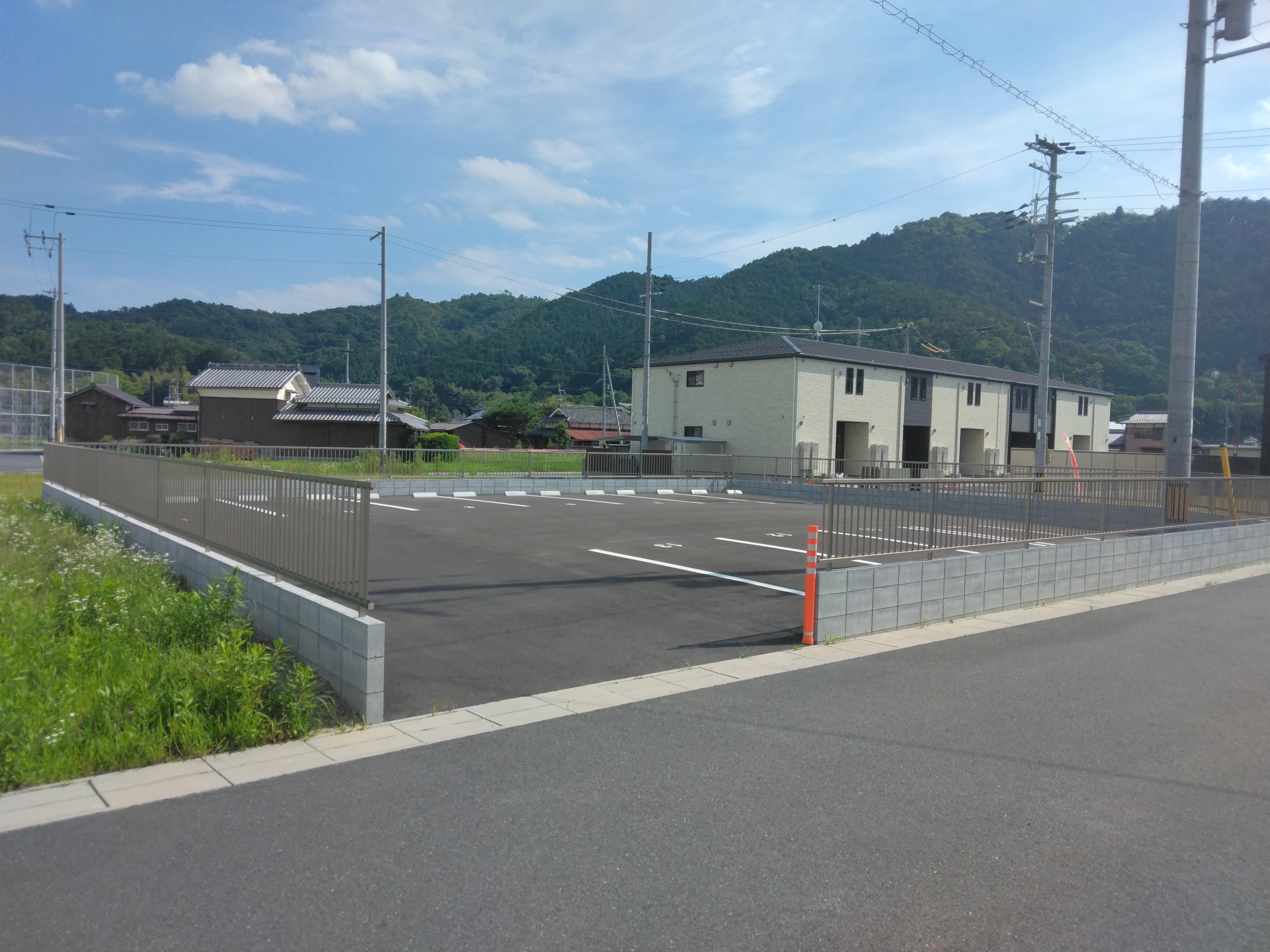 新町ガレージⅠの外観・駐車場イメージ1枚目