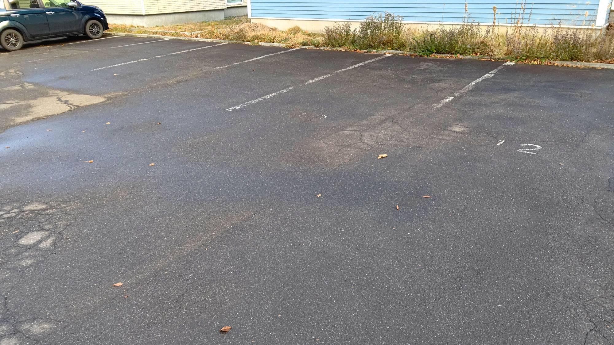 ドゥージェーム(24177)の外観・駐車場イメージ1枚目