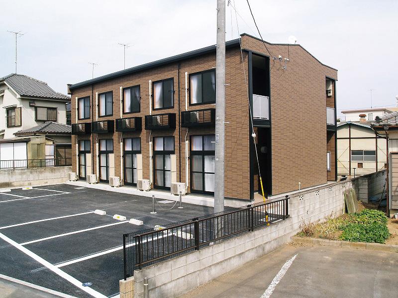 ロードサイド結城(36908)の外観・駐車場イメージ1枚目