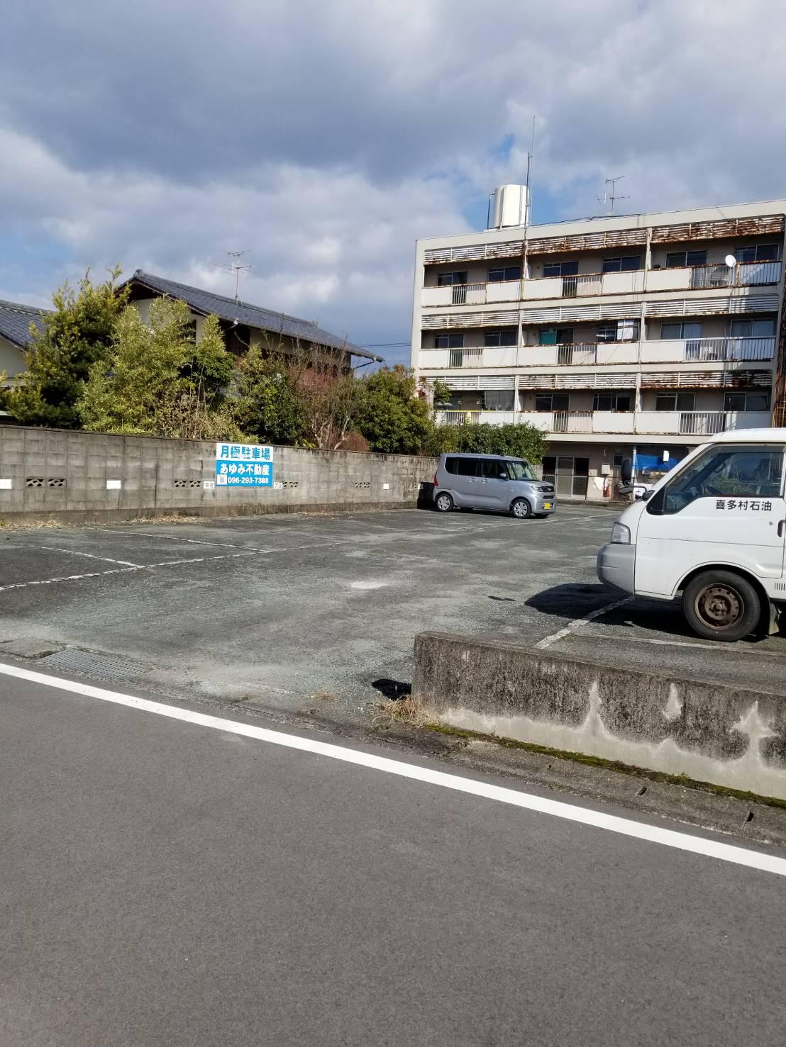 山鹿市中央通月極駐車場の外観・駐車場イメージ3枚目