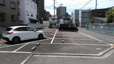 真上モータープールの外観・駐車場イメージ2枚目