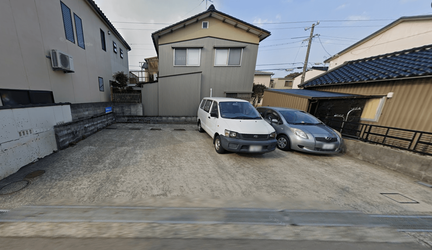 泉野出町1丁目Yパーキングの外観・駐車場イメージ1枚目