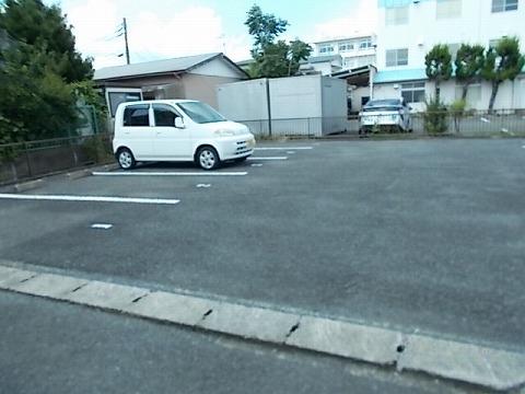 フリーダム 南金目(19266)の外観・駐車場イメージ1枚目