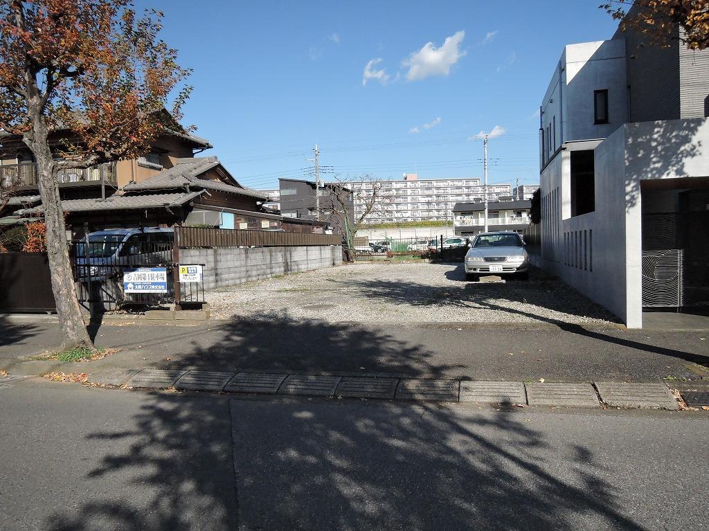 吉岡駐車場NO.4の外観・駐車場イメージ2枚目