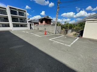 サンバーストガレージの外観・駐車場イメージ2枚目