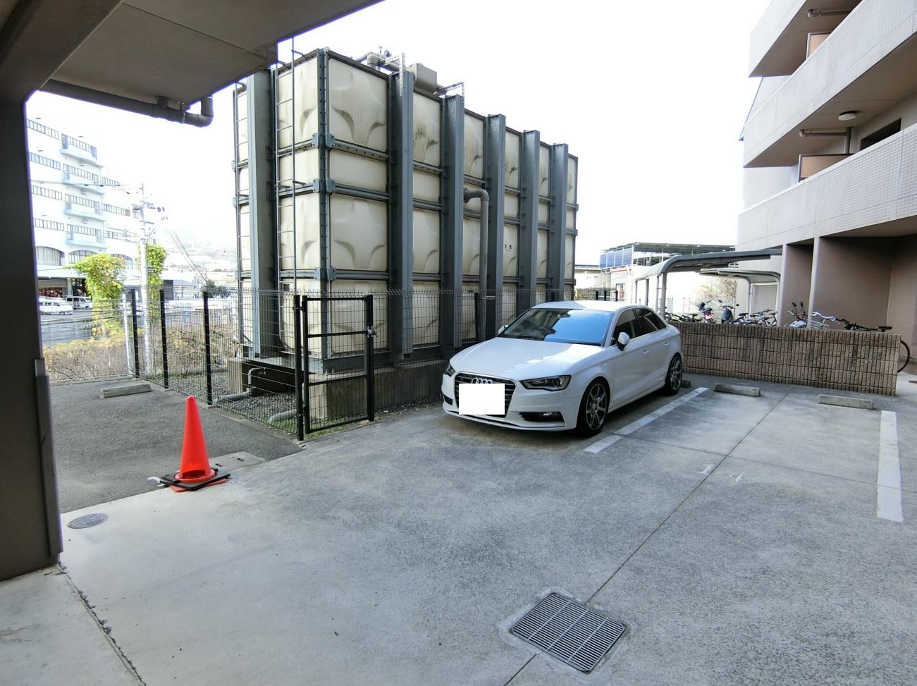 学生会館 Grand E’terna 大阪(駐車場)の外観・駐車場イメージ3枚目