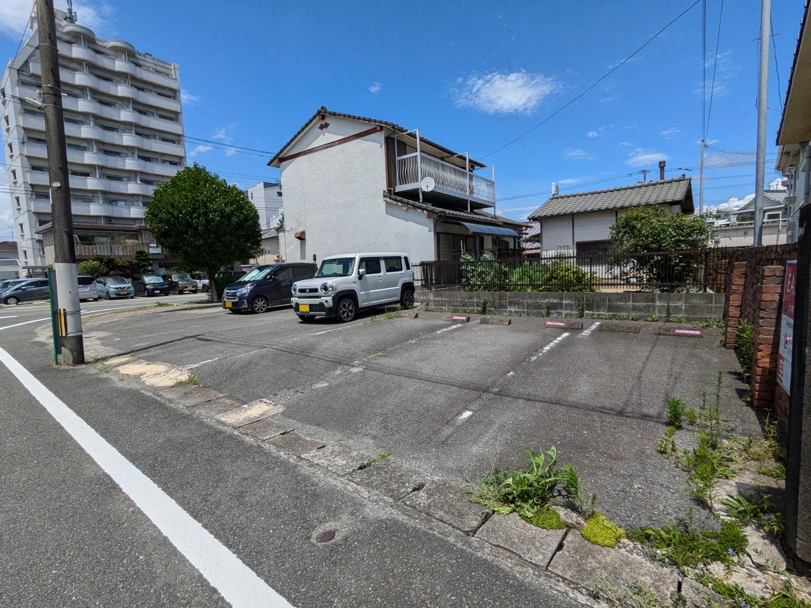 EASTパーキングの外観・駐車場イメージ3枚目