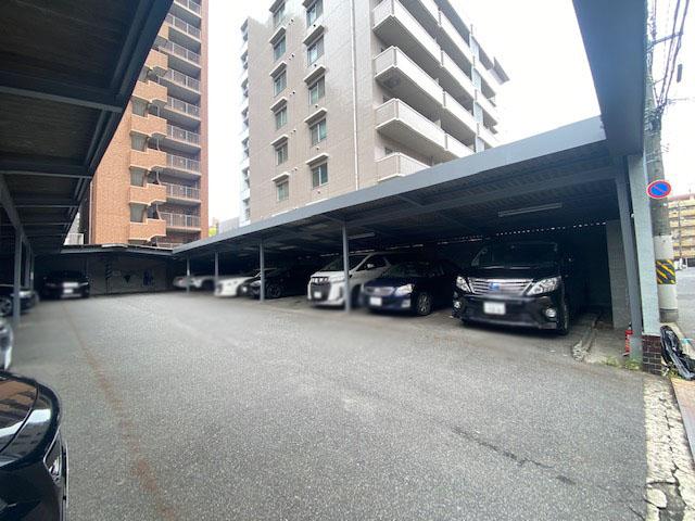 河野ガレージ1の外観・駐車場イメージ3枚目