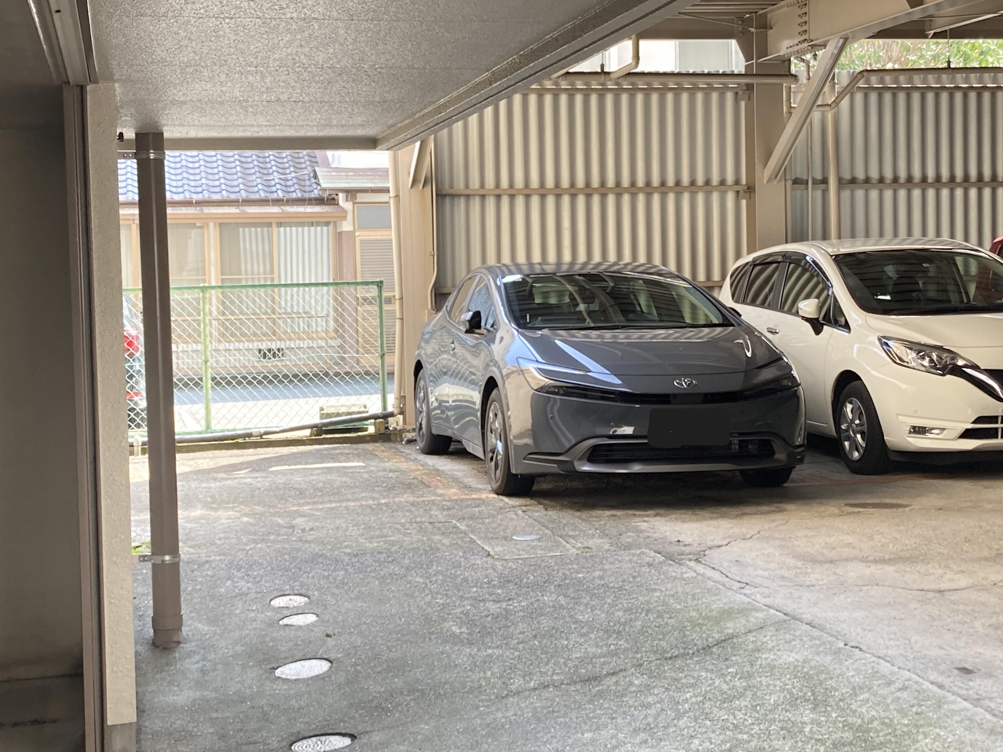 厚井ガレージの外観・駐車場イメージ3枚目