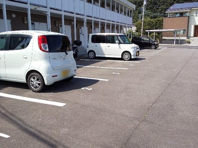 apple(23272)の外観・駐車場イメージ1枚目