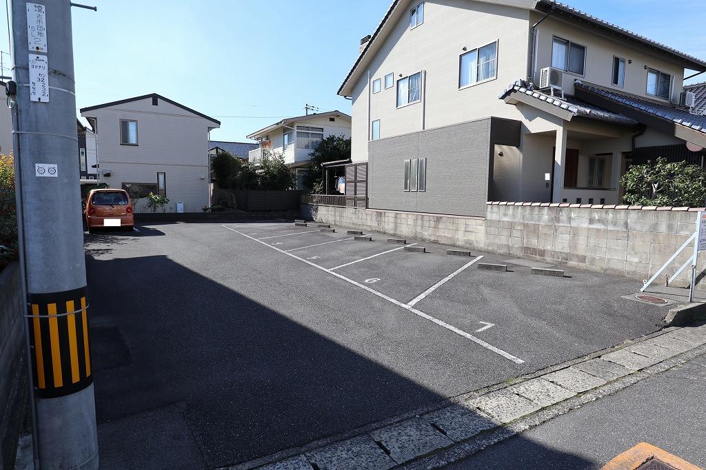 吉成521-2駐車場の外観・駐車場イメージ3枚目