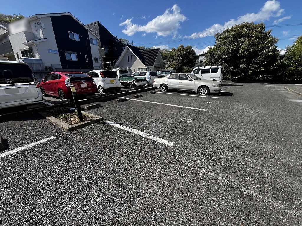 Apple(25264)の外観・駐車場イメージ1枚目