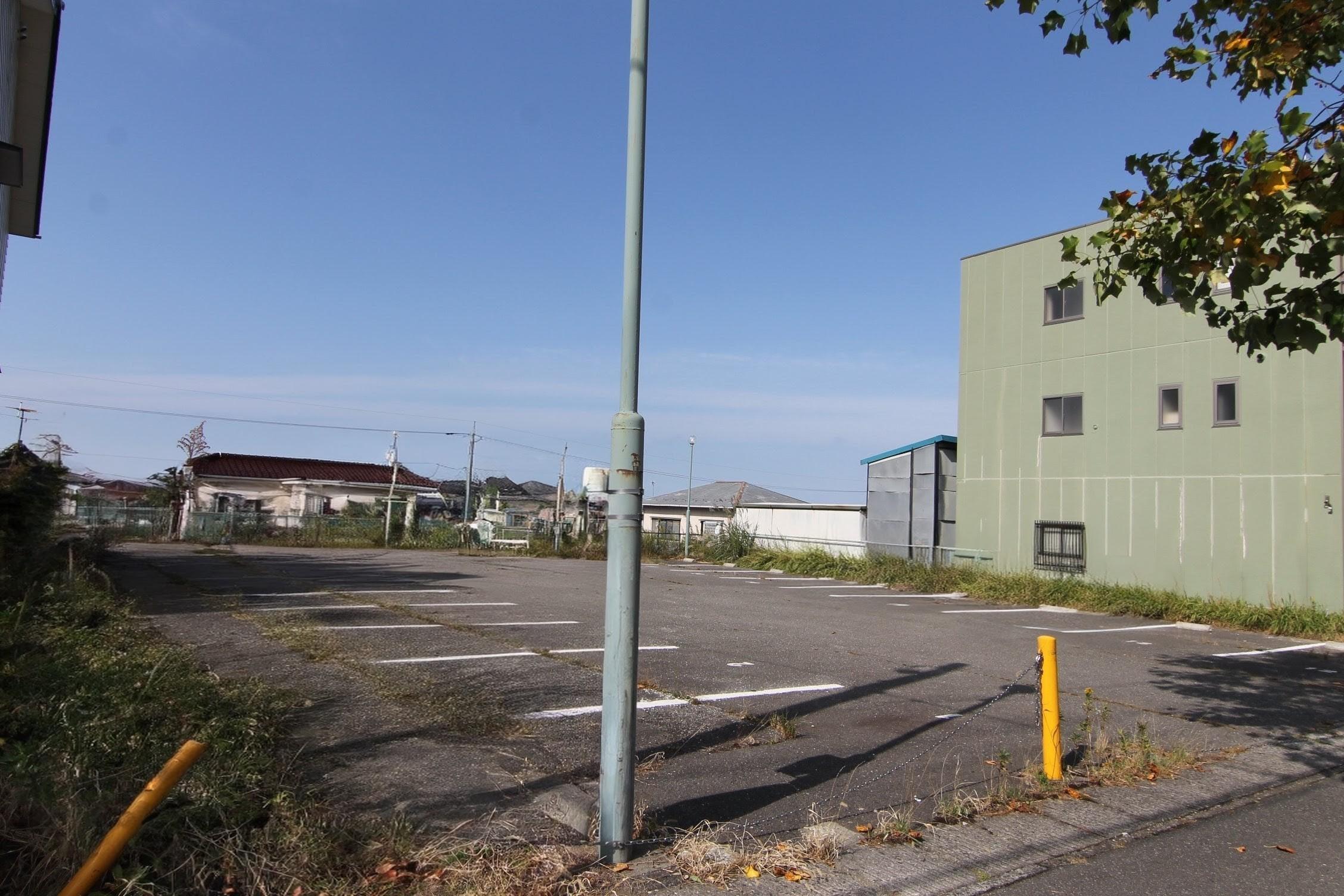 高尾南月極駐車場の外観・駐車場イメージ2枚目