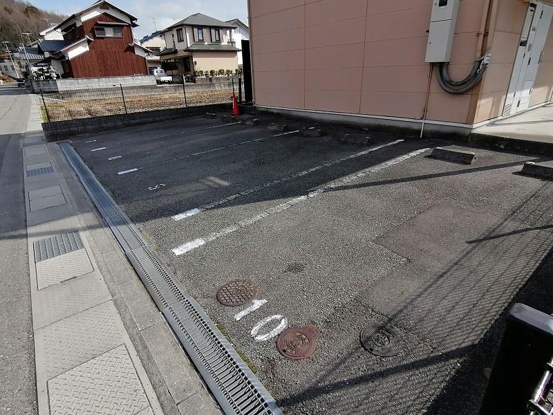 NaturallyⅡ(17240)の外観・駐車場イメージ1枚目