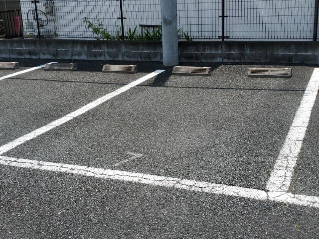 アベニューⅢ(36931)の外観・駐車場イメージ2枚目