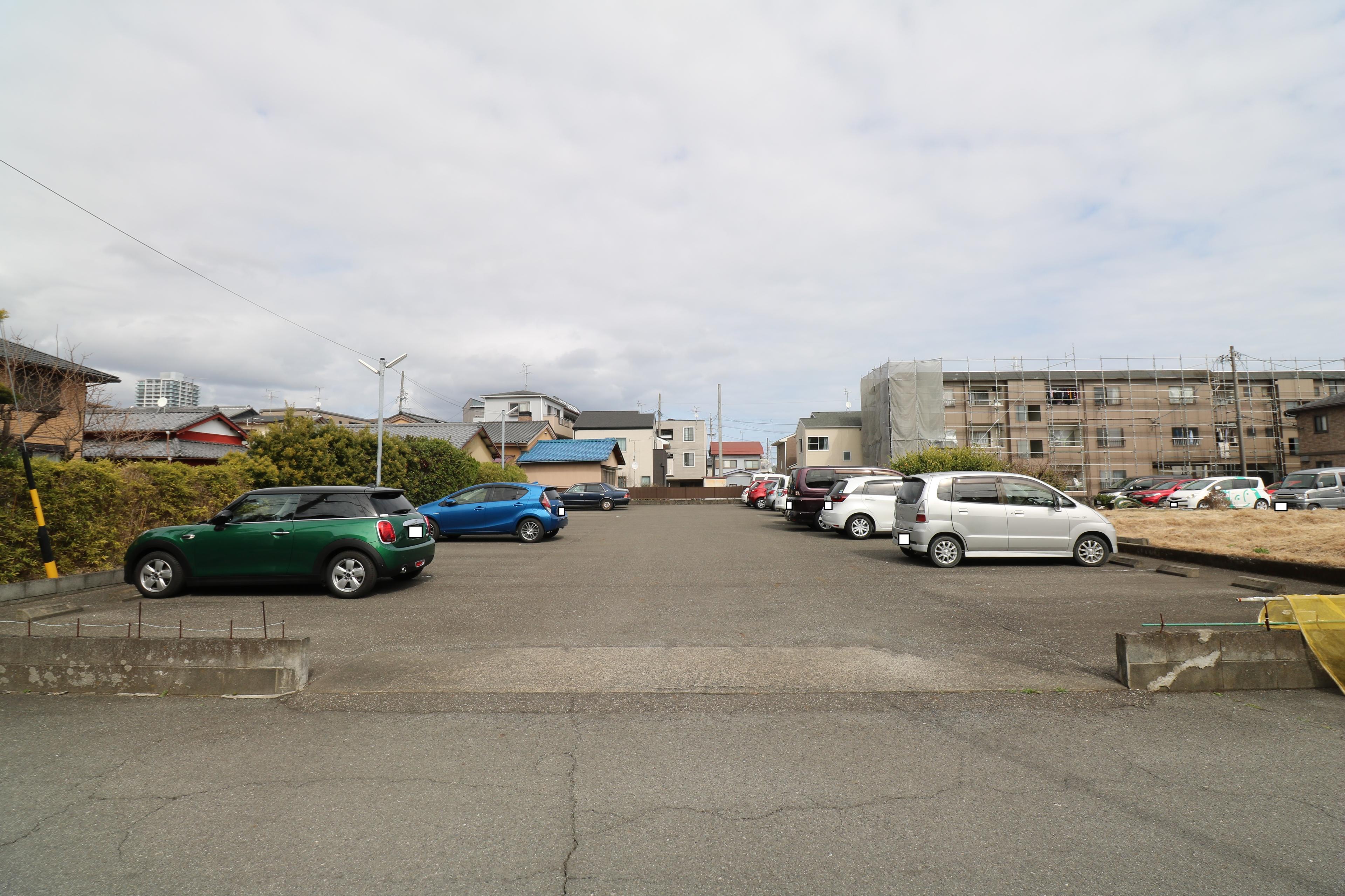 Gran Parking Aの外観・駐車場イメージ1枚目