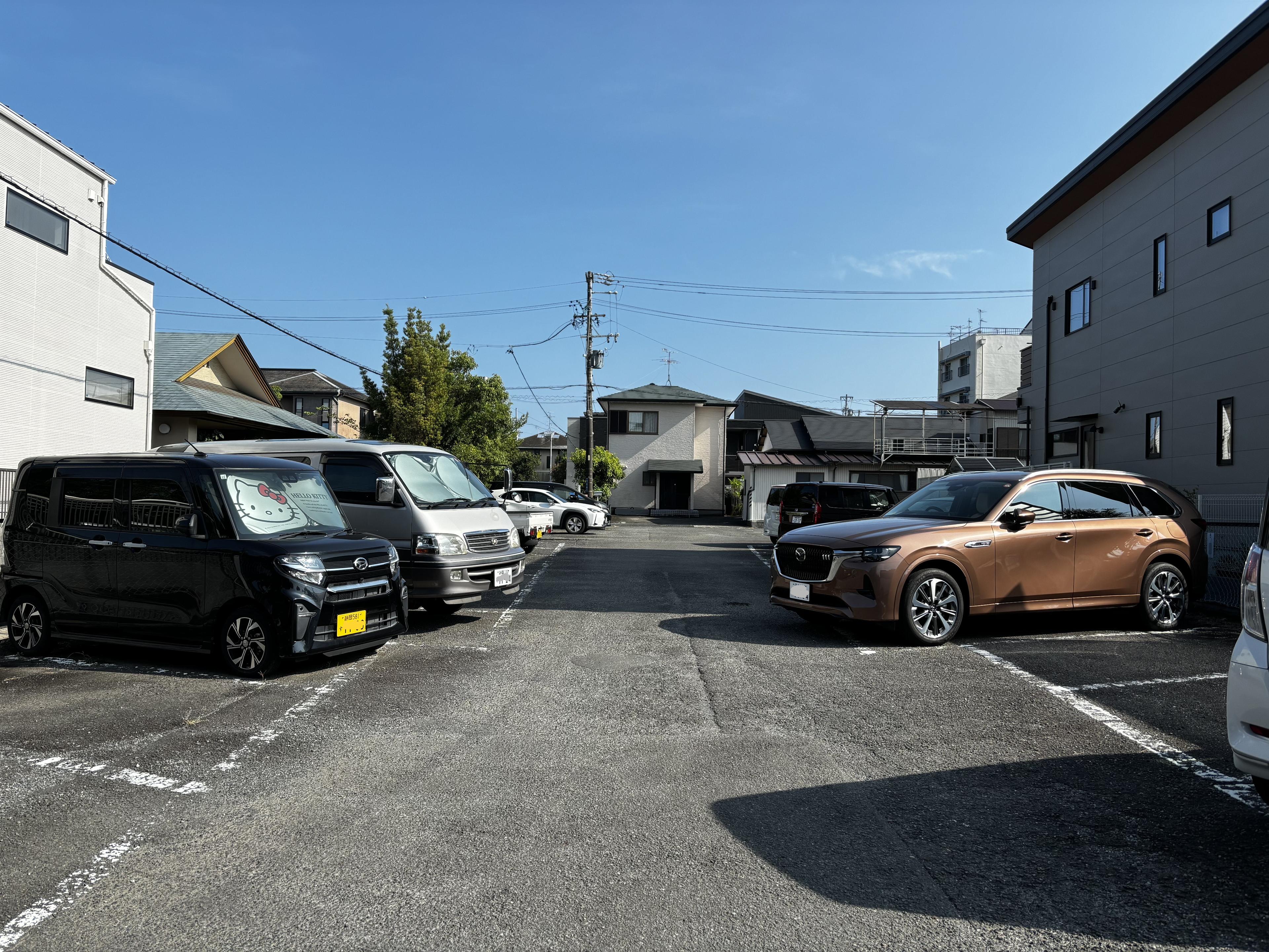 17020駐車場の外観・駐車場イメージ1枚目