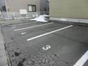 GON GON(21273)の駐車場