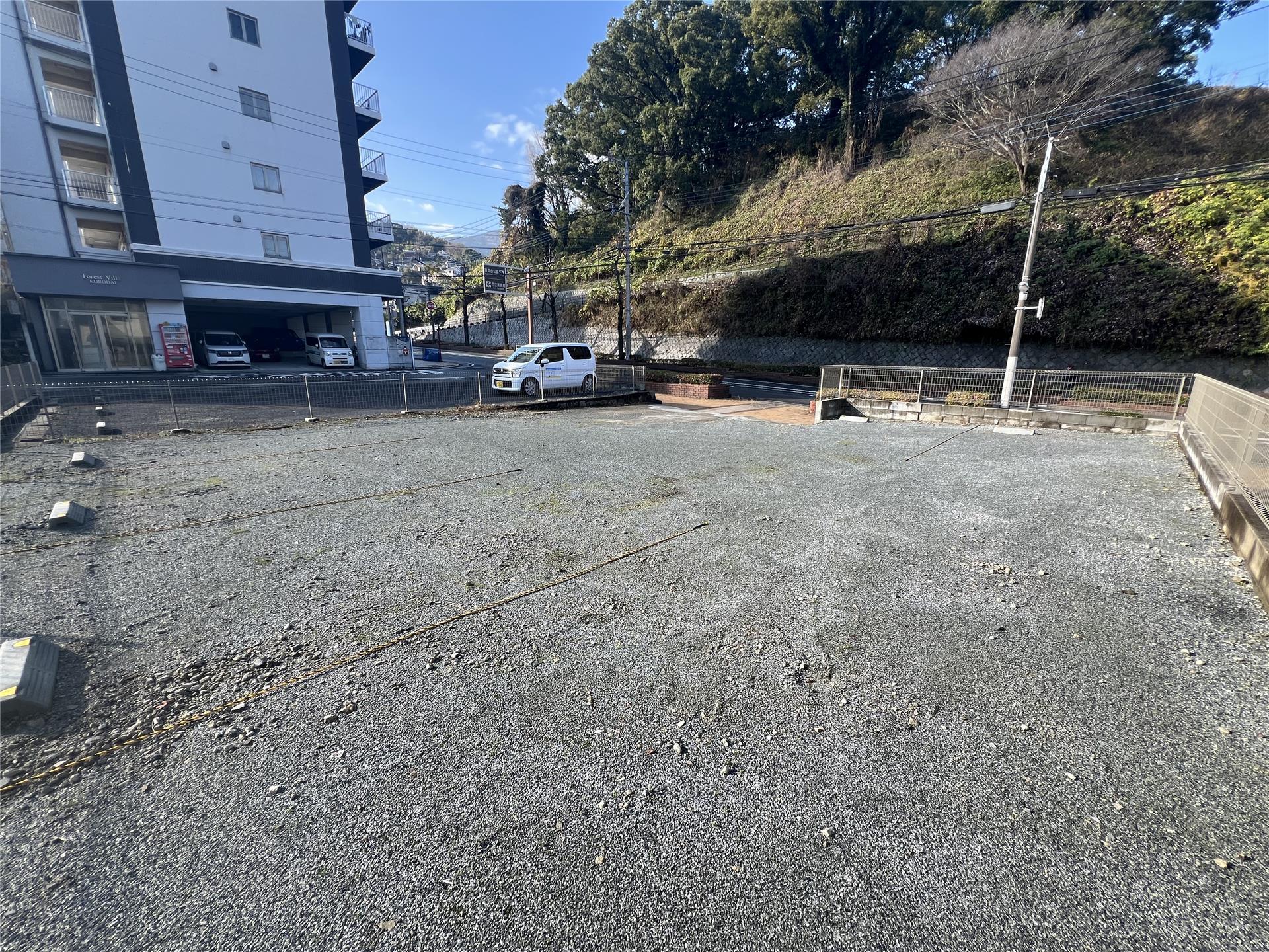 上本町パーキングの外観・駐車場イメージ3枚目