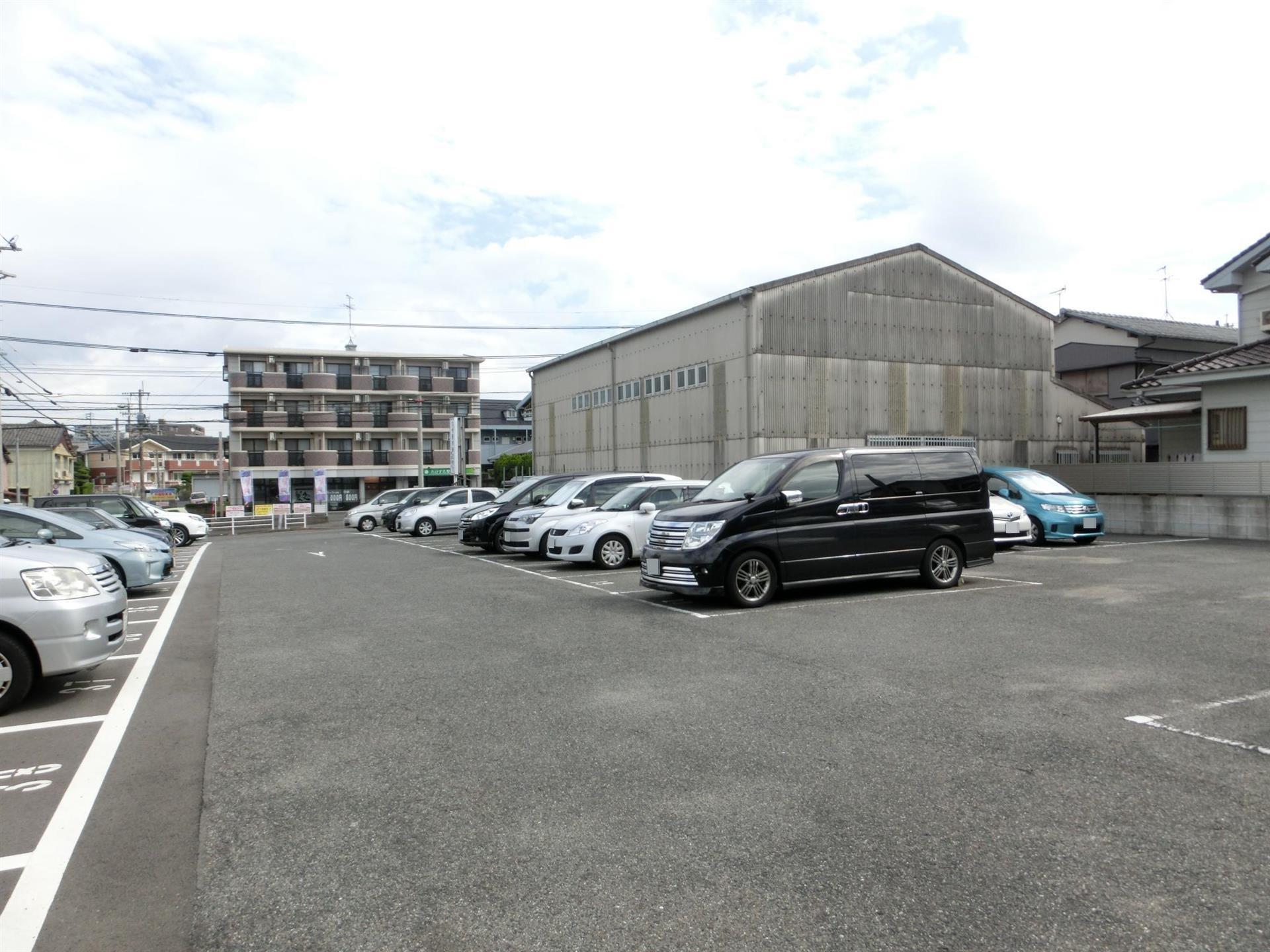 ジョイフル善明竹末駐車場の外観・駐車場イメージ2枚目