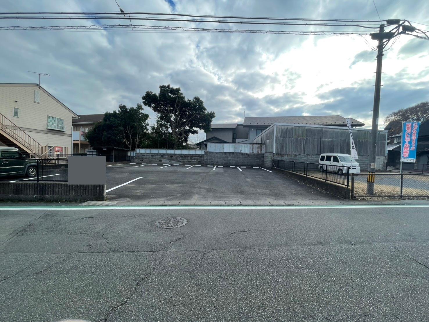 内原町872-1駐車場の外観・駐車場イメージ1枚目