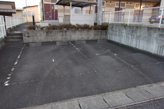 セブンヒルズ(24196)の外観・駐車場イメージ1枚目