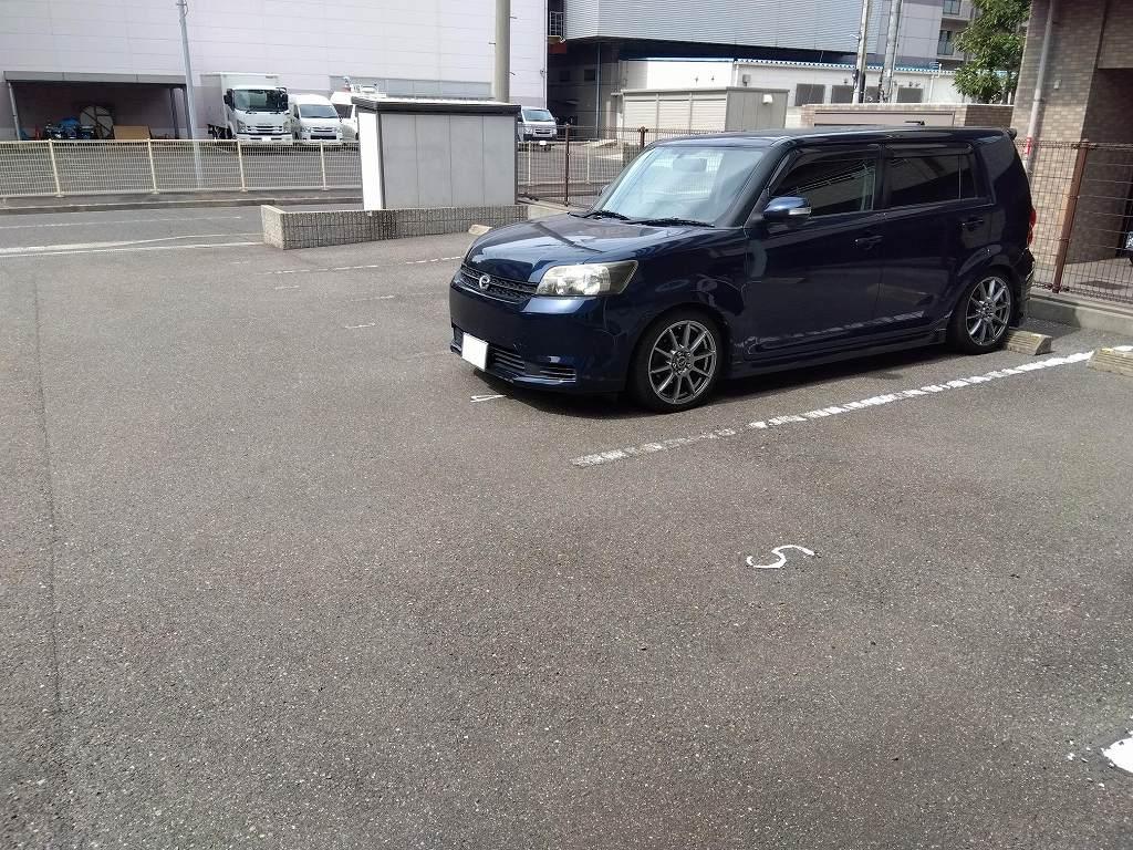 富(42591)の外観・駐車場イメージ2枚目