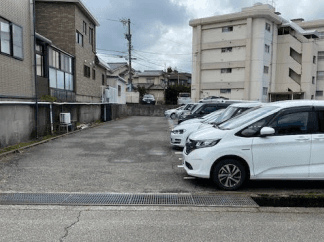 角村駐車場の外観・駐車場イメージ1枚目
