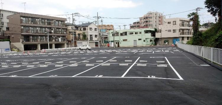 内山駐車場の外観・駐車場イメージ3枚目