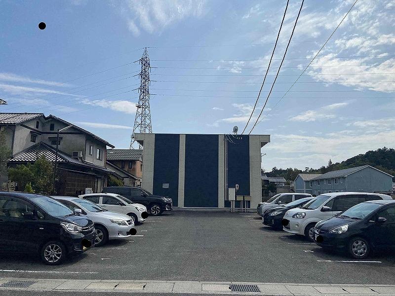 メゾン野津6(46349)の外観・駐車場イメージ1枚目